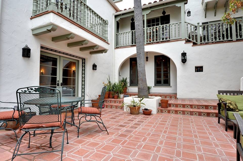 Outdoor Picket and Square Terracotta Tiles 12x12 inch Pakistan