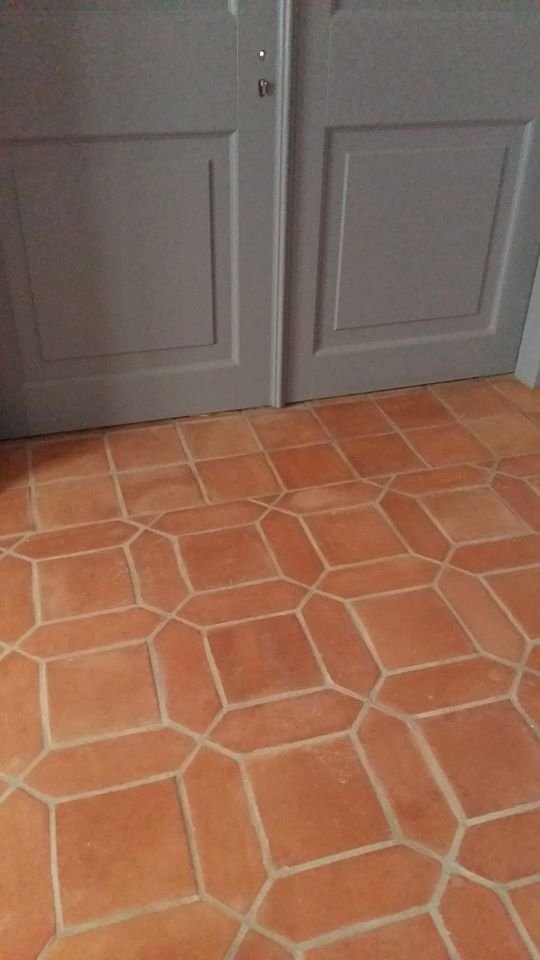 Picket and Square Terracotta Tiles 8x8 inch Pakistan